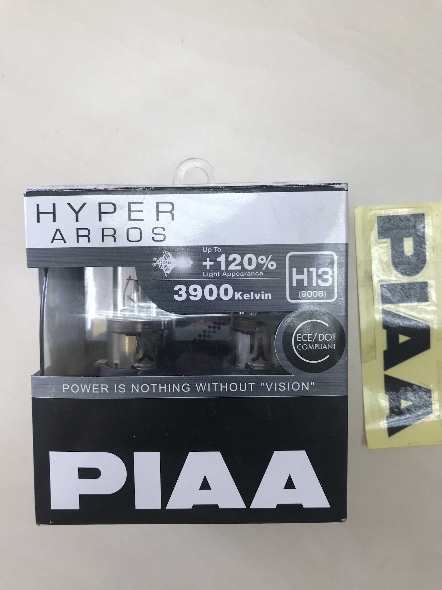 Галогеновые лампы PIAA HYPER ARROS (TYPE H13) (3900K) 55W под цоколь ...
