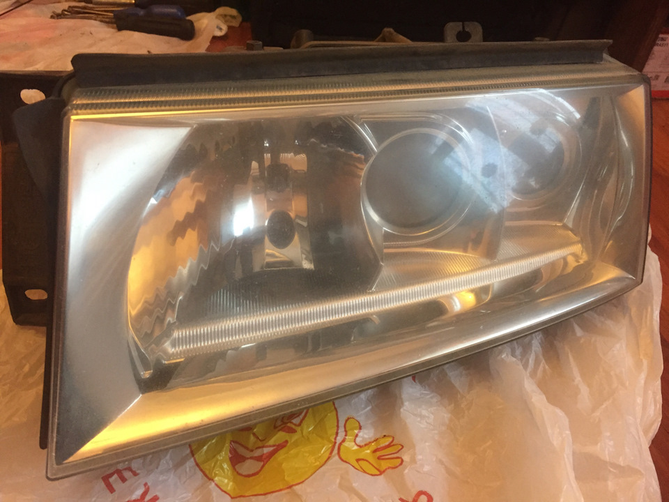 Фара до — Skoda Octavia A4 Mk1