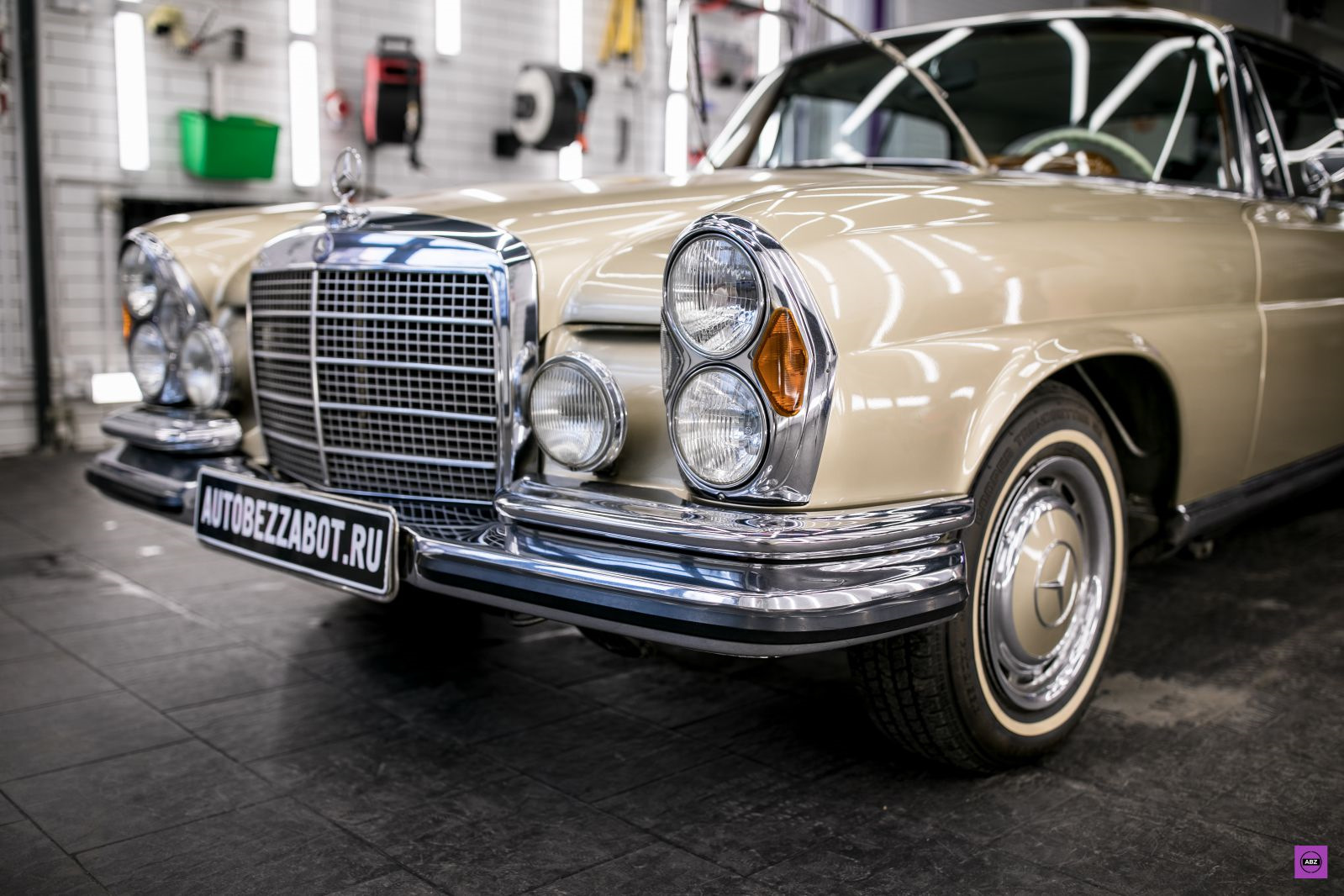 mercedes benz 280 se