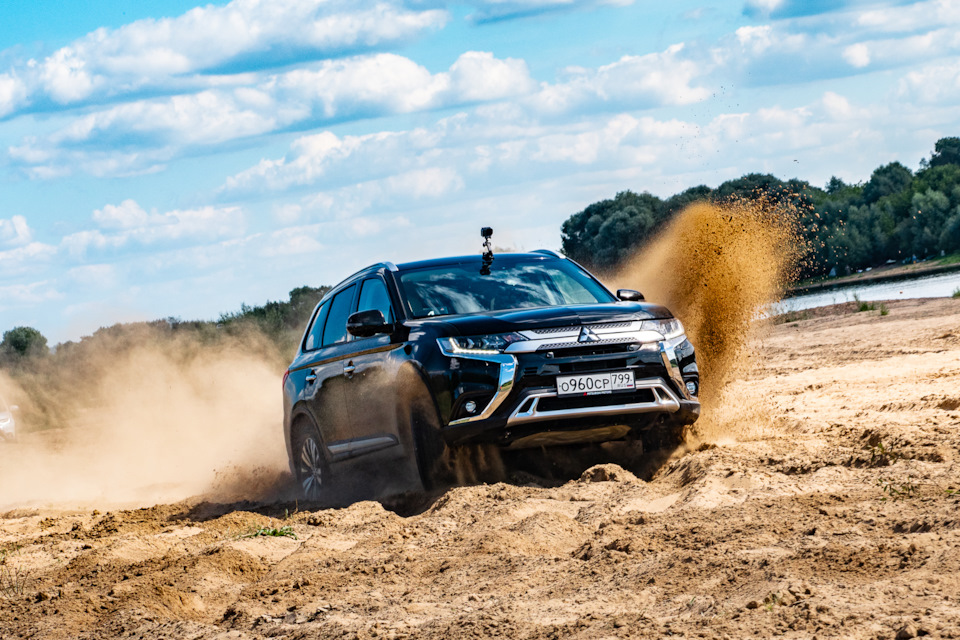 hUAAAgN3B A 960 awc eco outlander что это значит