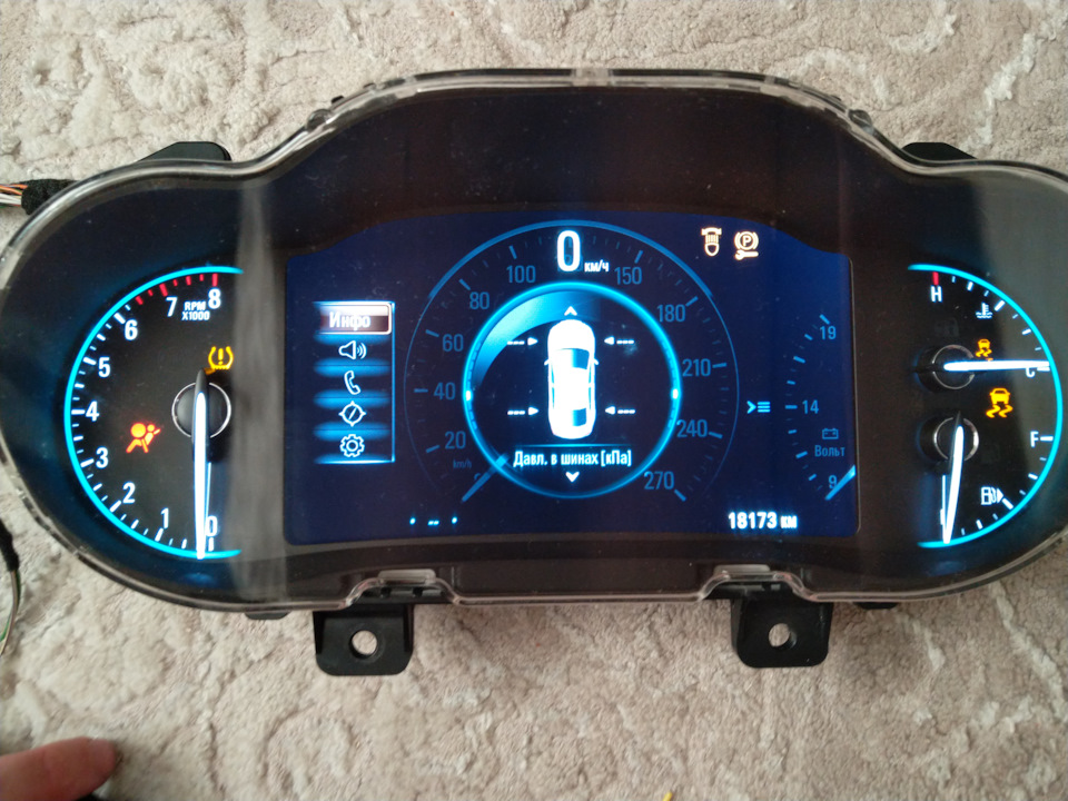 Приборная панель UHS GM на Opel Astra J, Opel Insignia (1G), Opel Mokka ...