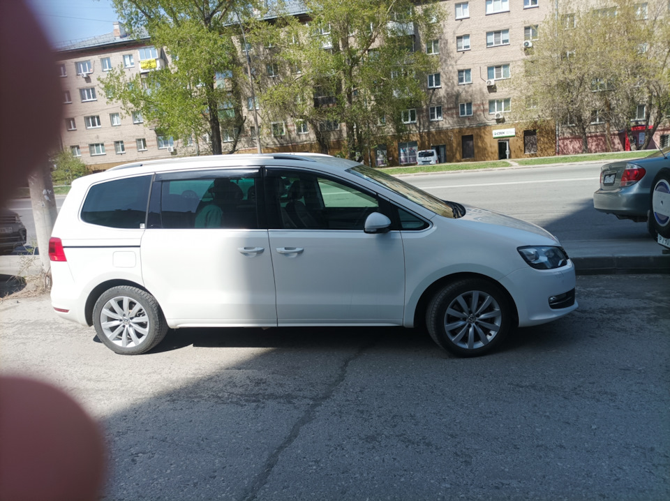Фото в бортжурнале Volkswagen Touran (2G)