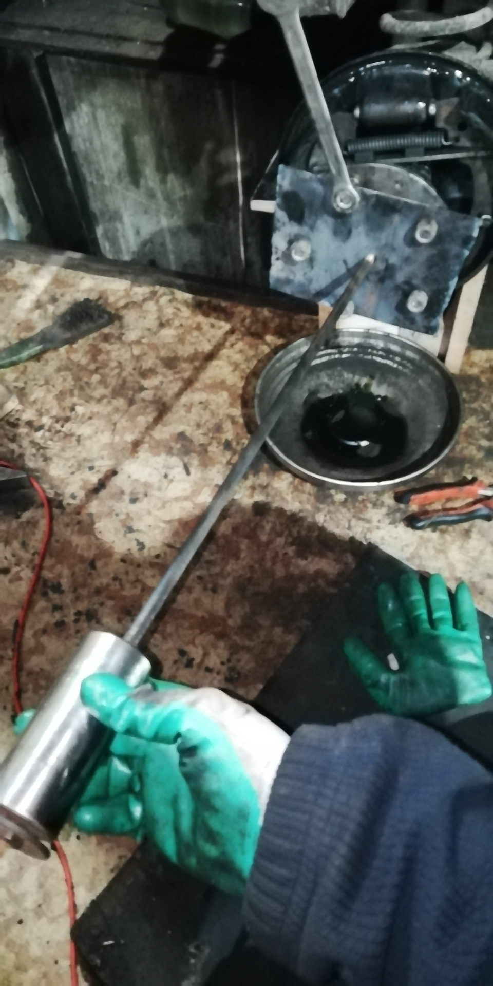 устранил течь сальника полуоси — Lada 4x4 5D, 1,7 л, 1998 года ...