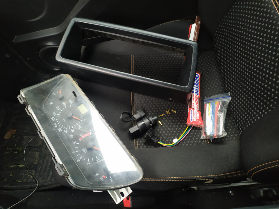 Переделка щитка приборов — Lada 4x4 3D, 1,8 л, 2006 года | тюнинг | DRIVE2