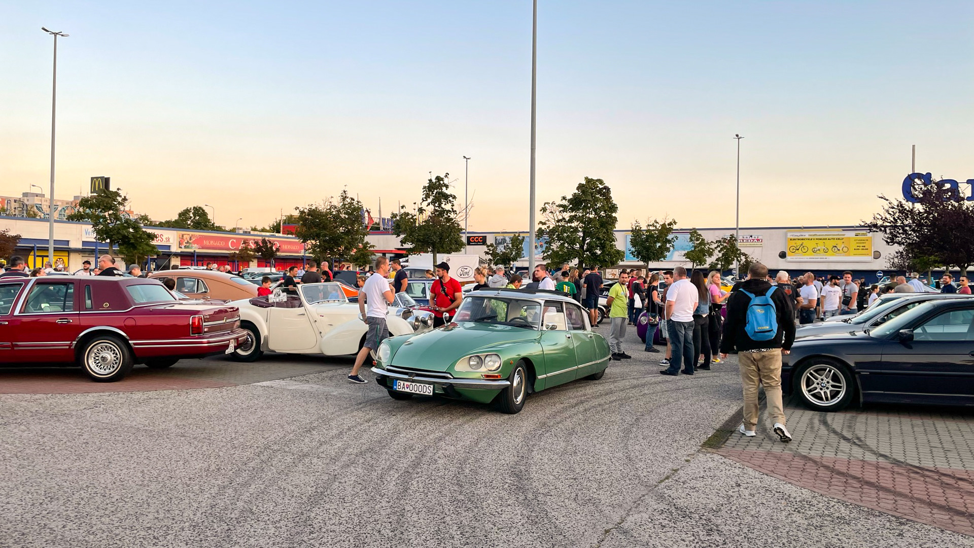 Fridays US & Oldtimer Cars Meeting 2021 (Bratislava, 03.09.21) — Сообщество  «All Oldschool» на DRIVE2