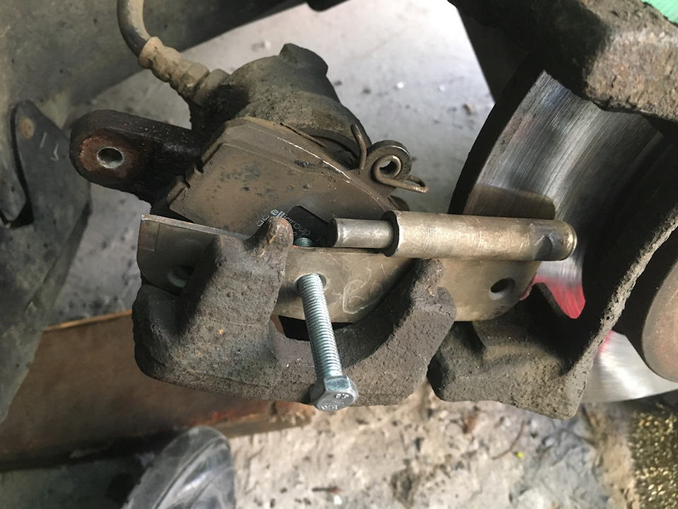 Заменил колодки) — Smart City, 0,6 л, 2000 года | своими руками | DRIVE2