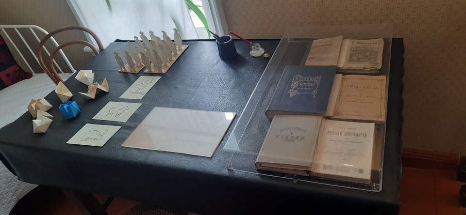 Стол для учебы детей. — Jeep Cherokee (KL)