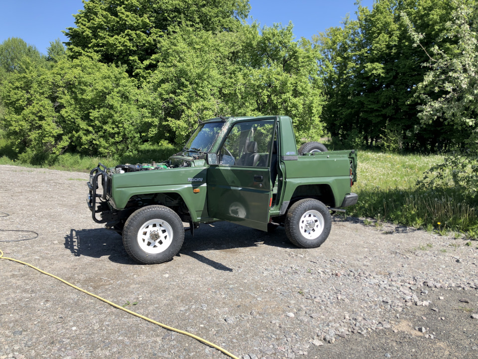 Крепление тяги панара. — Daihatsu Rocky (1G), 2,8 л, 1987 года | своими ...