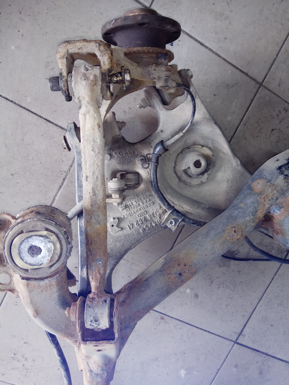 Фото в бортжурнале Audi A4 Avant (B6). Запчасти на фото: S0631