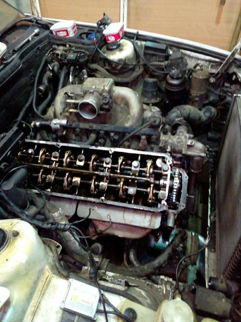 Двигатель м 35. БМВ мотор м 30 б30. М30б35. М30б35 е34. Двигатель м30б35.