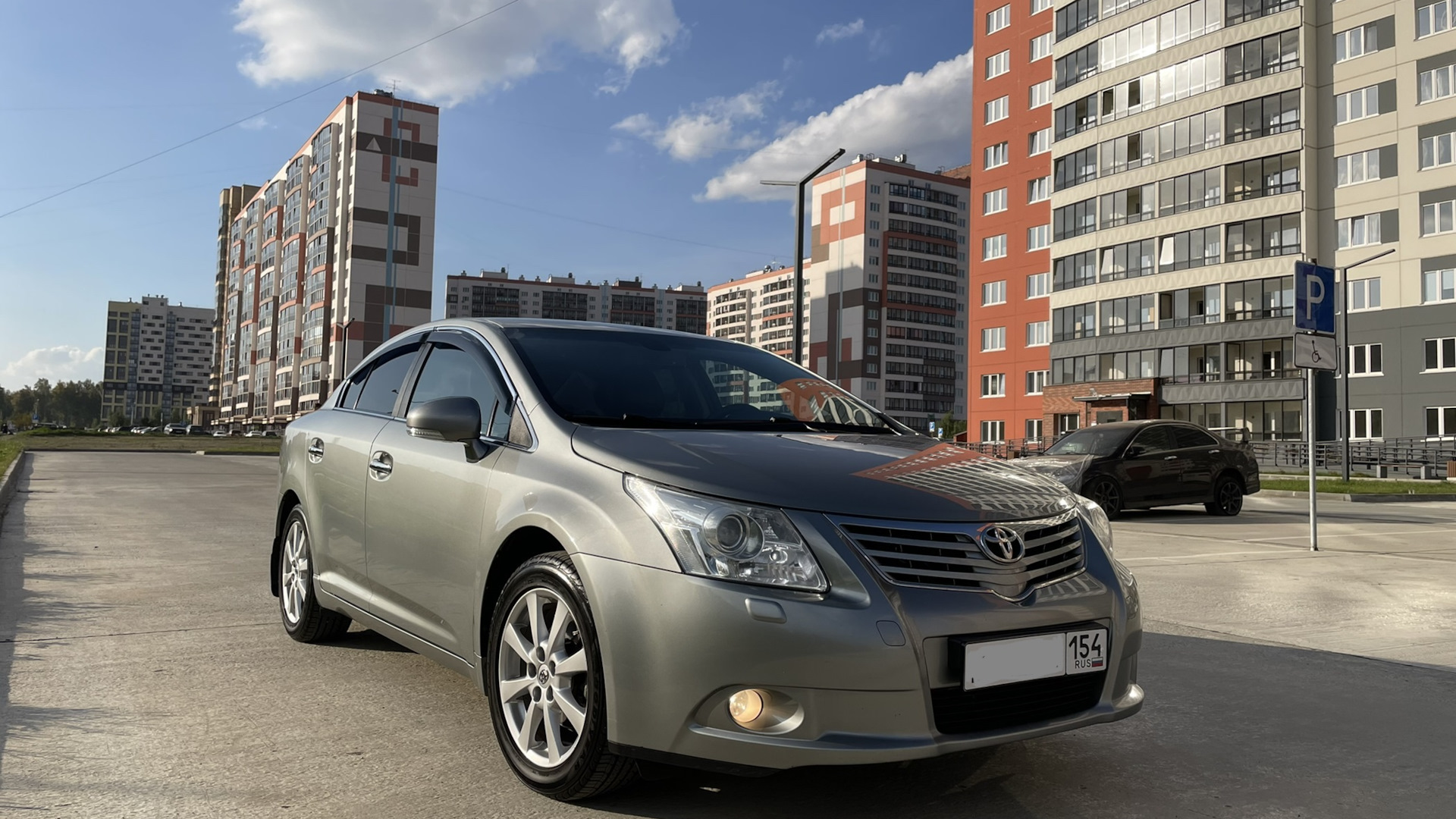 Toyota Avensis III 1.8 бензиновый 2010 | «Собака Джона Уика» на DRIVE2