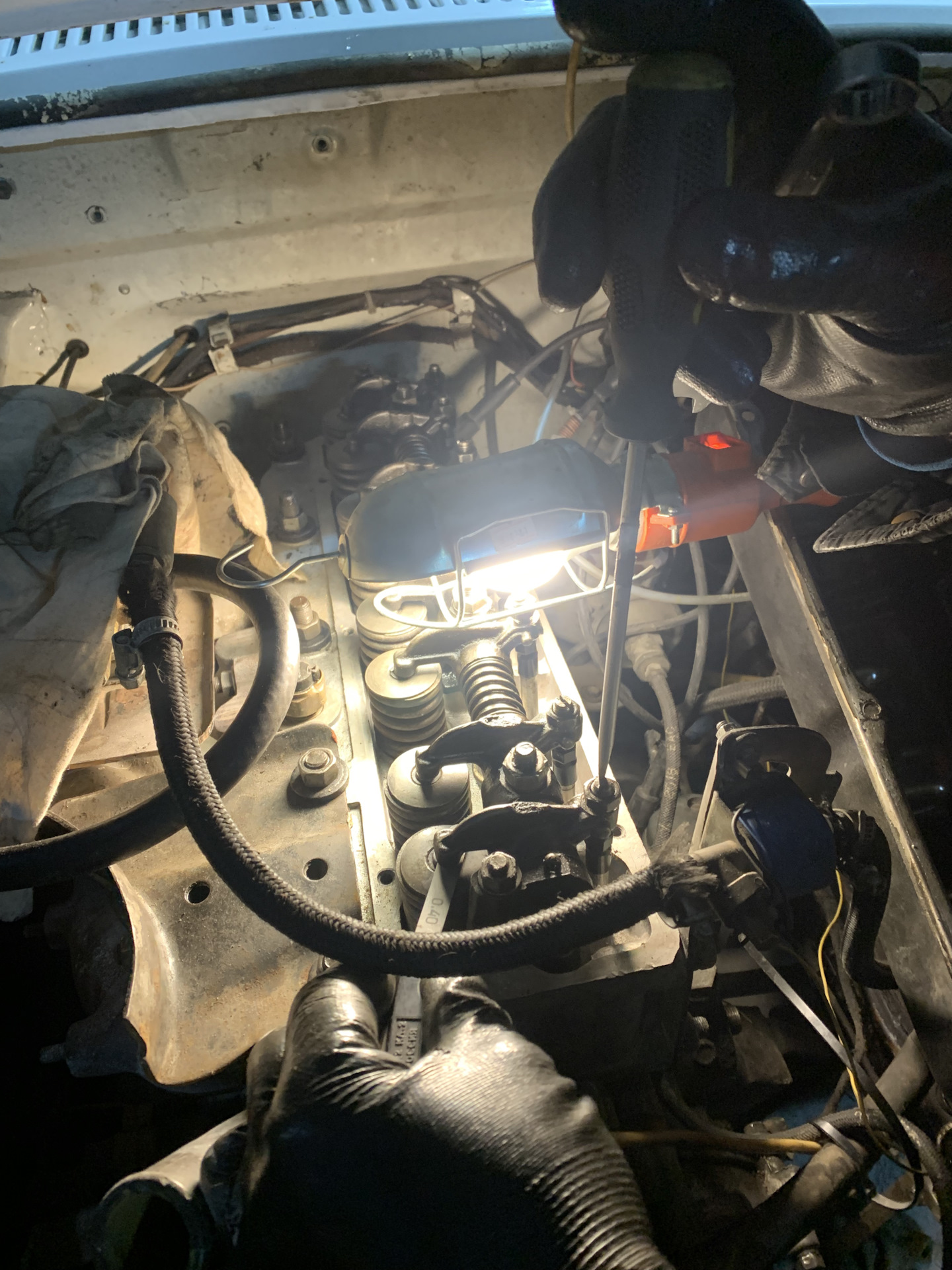 Регулировка клопов, и первый старт! — ГАЗ 2410, 2,4 л, 1990 года ...