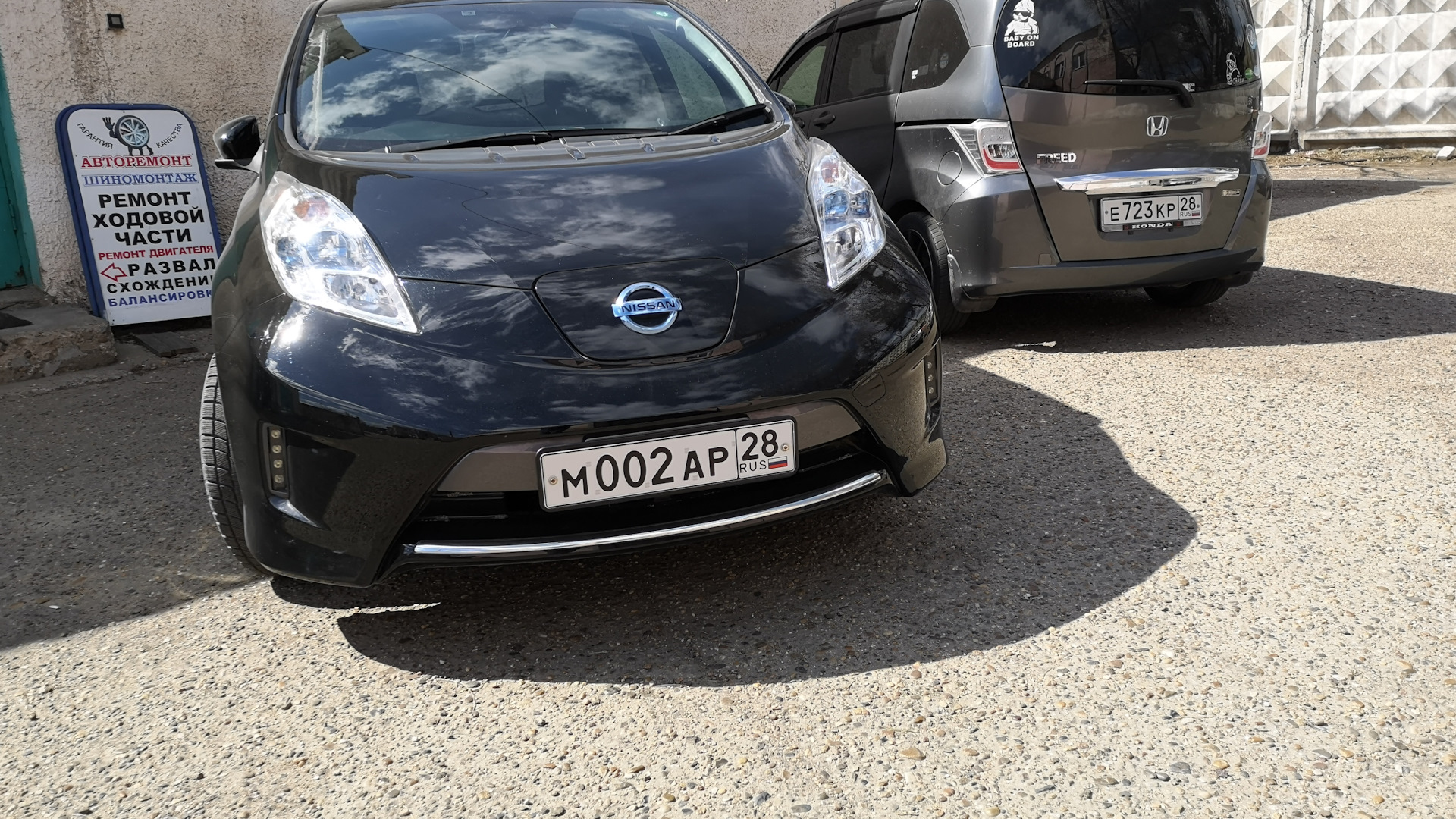 Стойки nissan leaf