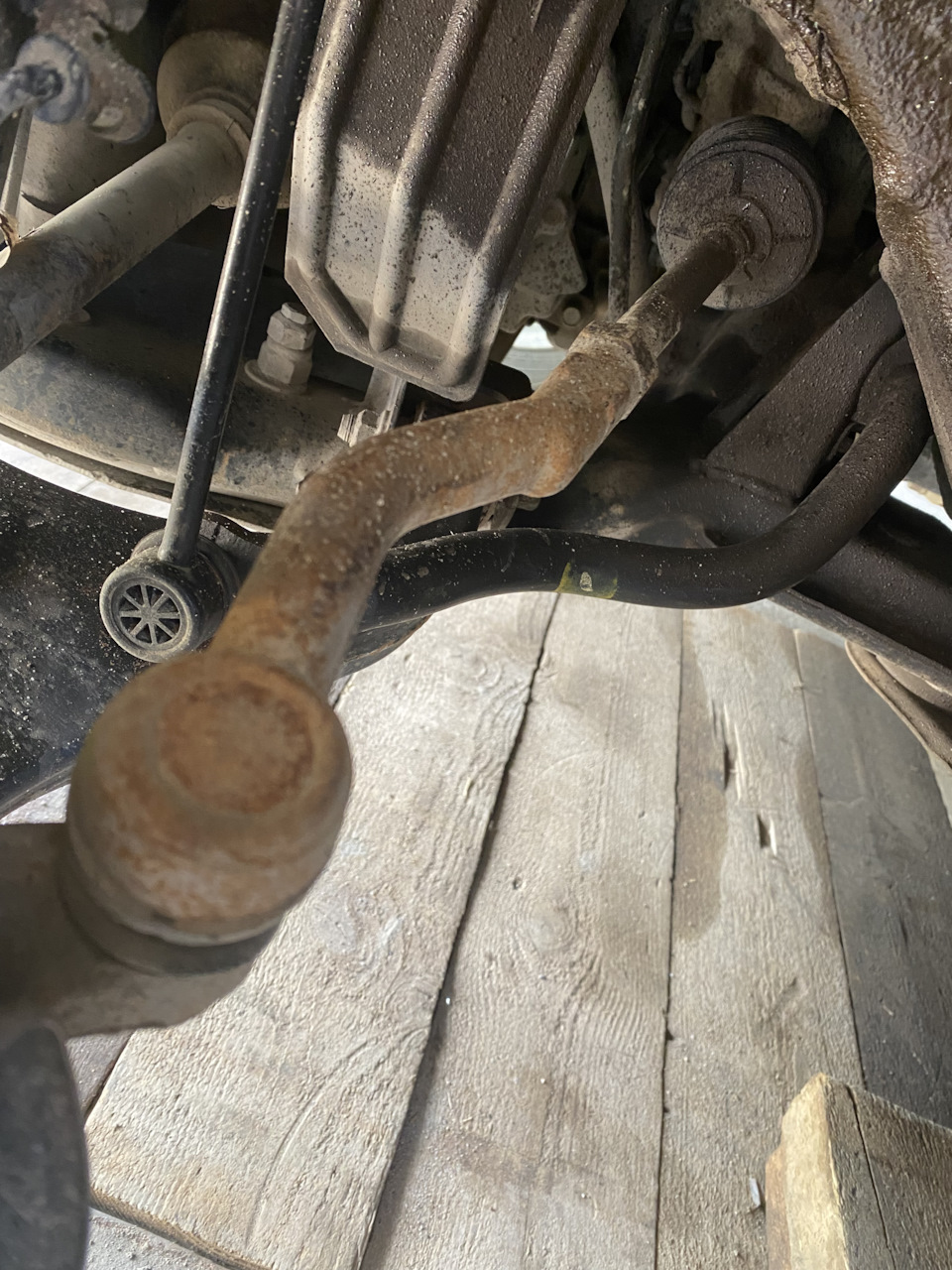 Начинаем с левой стороны — Hyundai Tucson (JM)