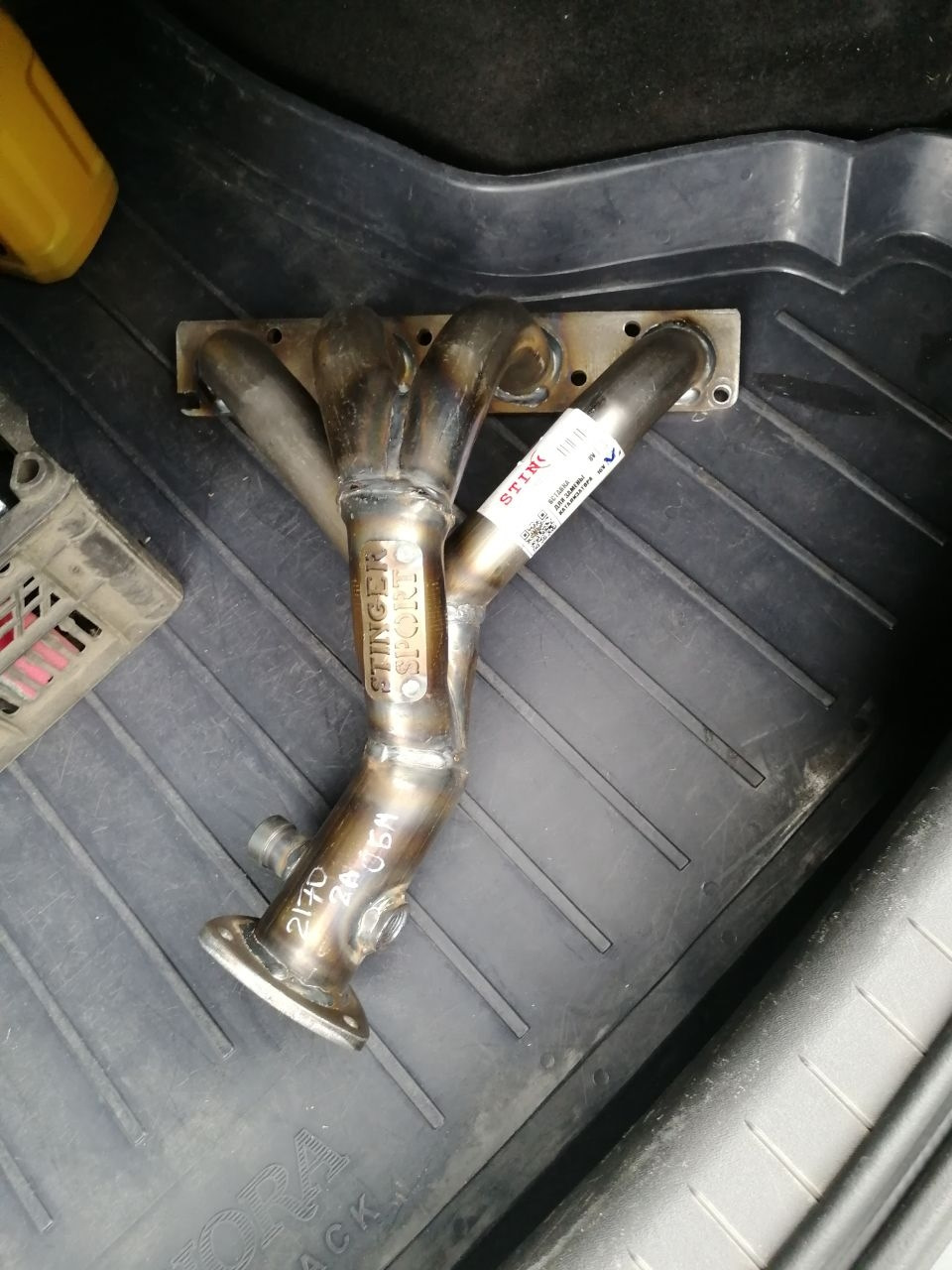 Удаление катализатор — Lada Приора хэтчбек, 1,6 л, 2011 года ...