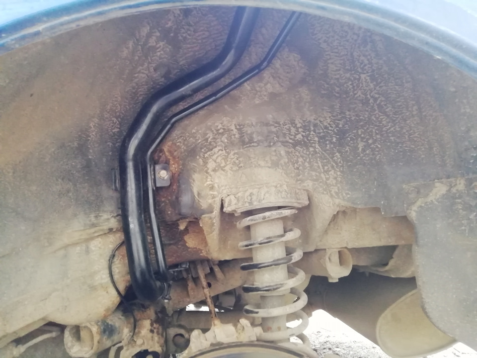 Новая заливная горловина — Mitsubishi Lancer X