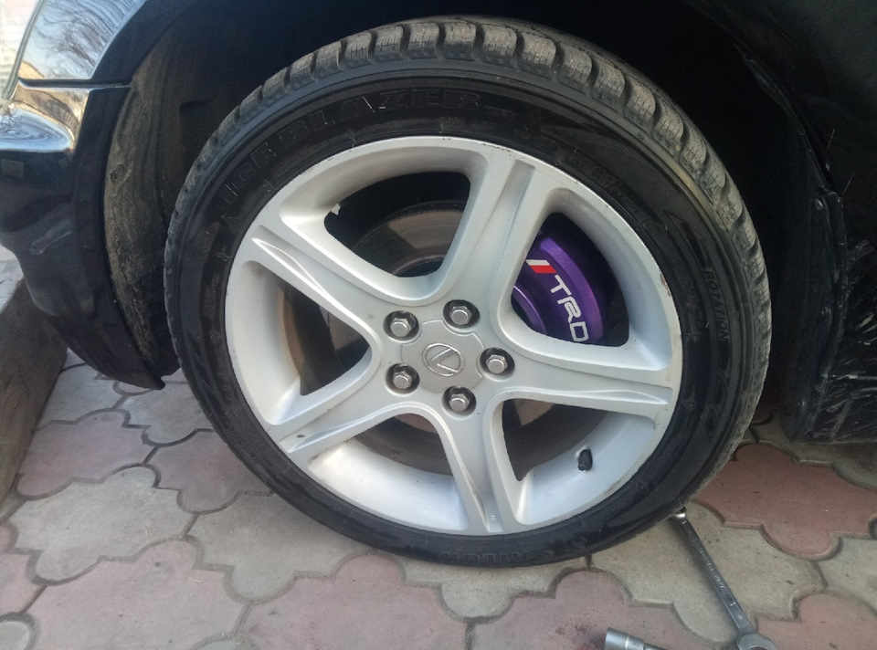 тырды. — Lexus IS I