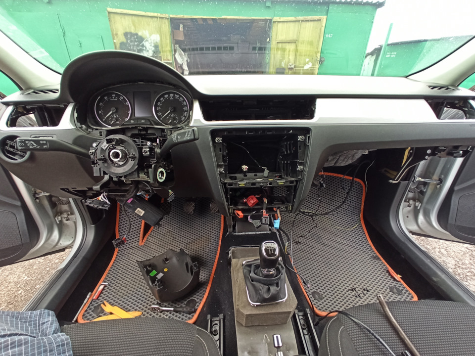 Фото в бортжурнале Skoda Rapid (1G)