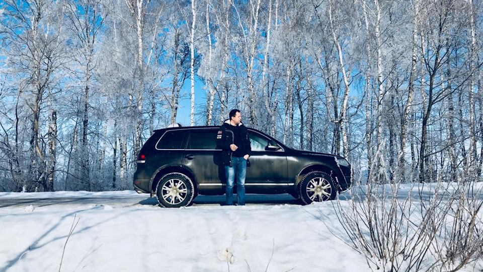 вода в салоне под пассажирским ковриком — Volkswagen Touareg (1G), 3 л ...