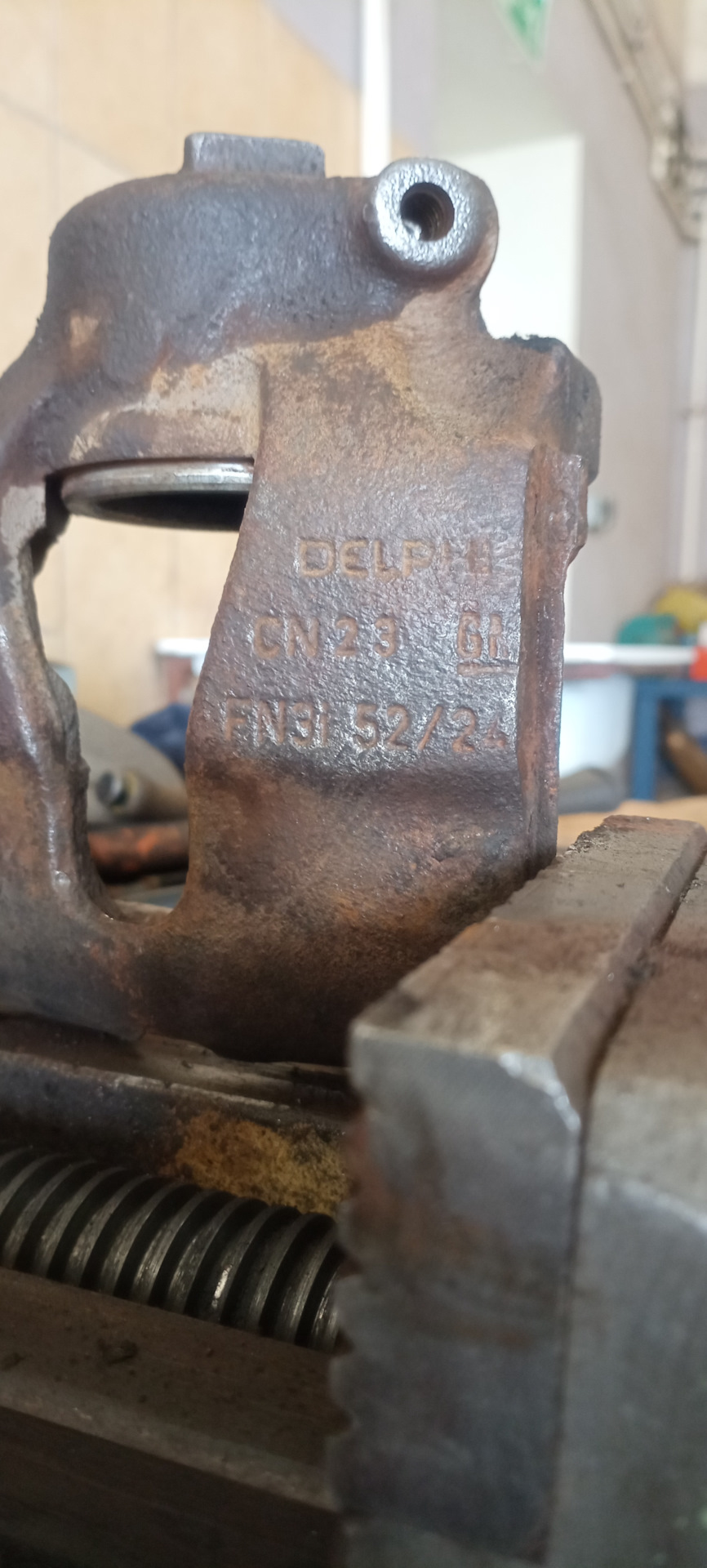 Замена тормозного цилиндра, передних тормозных дисков и колодок. — Opel ...