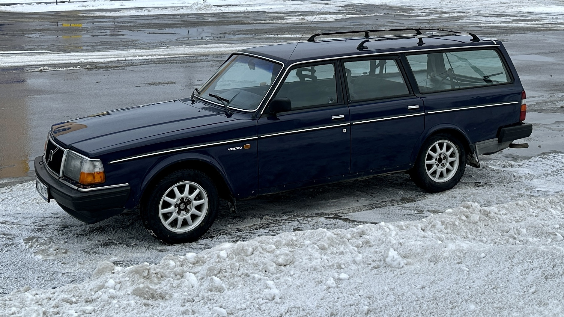 Volvo 240 2.0 бензиновый 1989 | 7 seats на DRIVE2