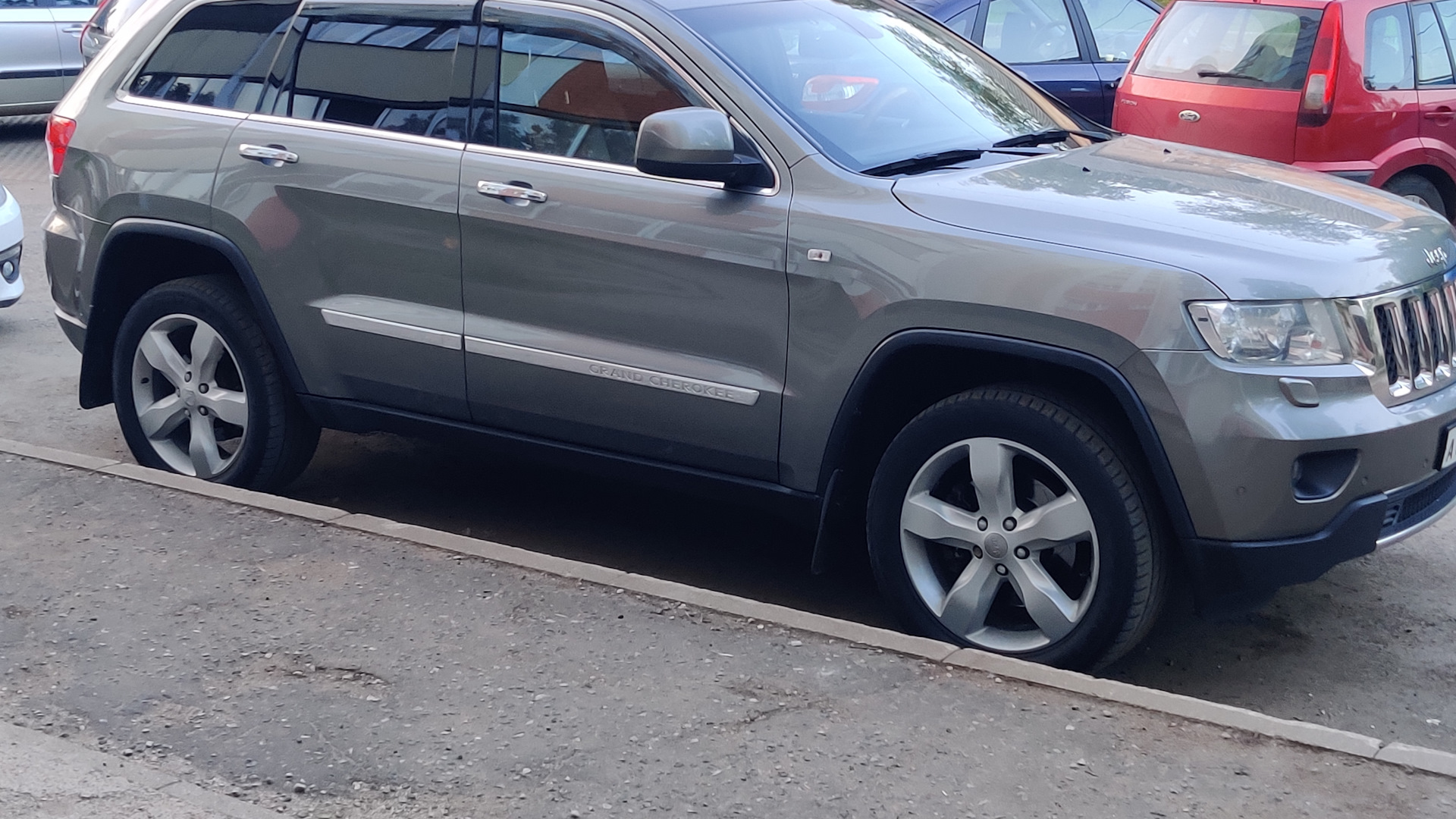 Буксировка jeep grand cherokee wk2 2014