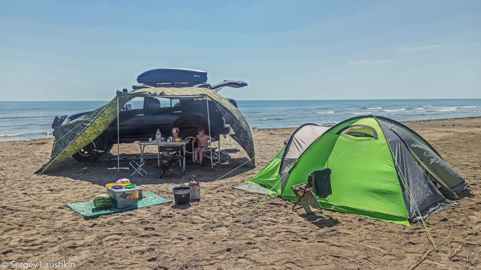 Лагерь на берегу Каспийского моря. — Mitsubishi Pajero Sport (2G)