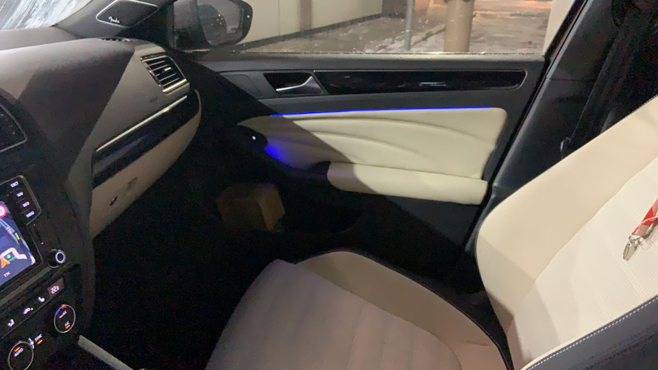 Тут просто хвастаюсь вставками в двери — Volkswagen Jetta VI