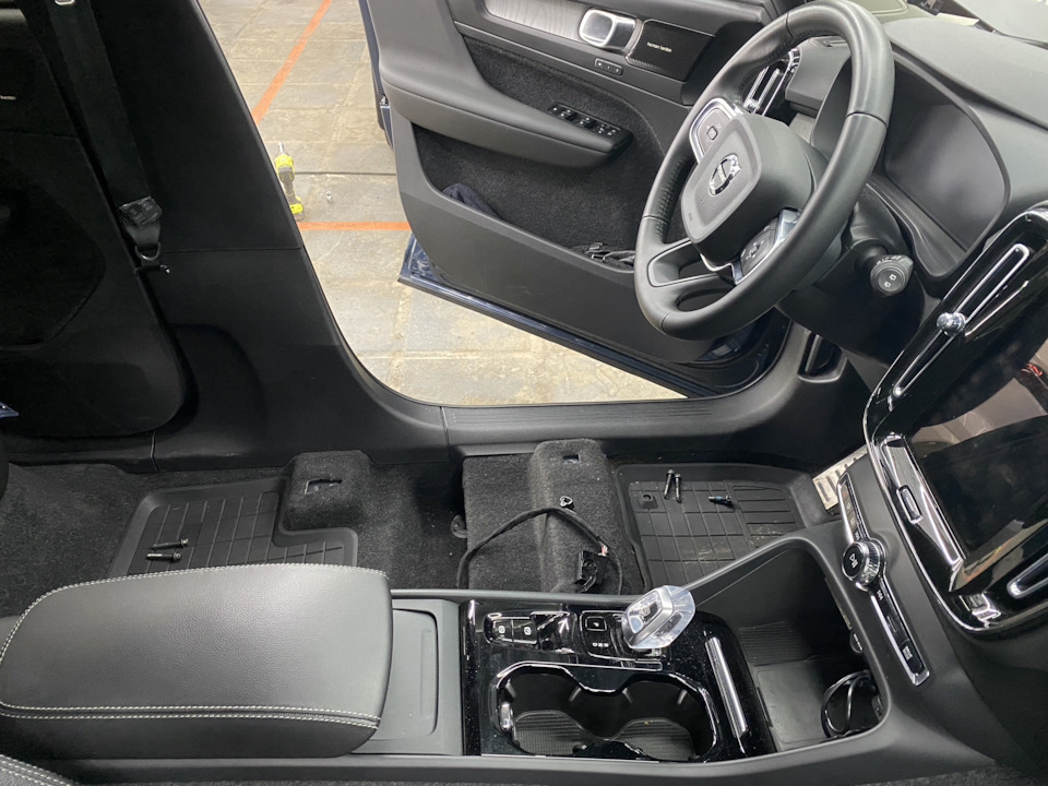 Фото в бортжурнале Volvo XC40