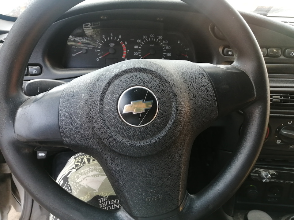 Мультируль Кия Рио 3 на родной руль Нива Шевроле — Chevrolet Niva (1G ...