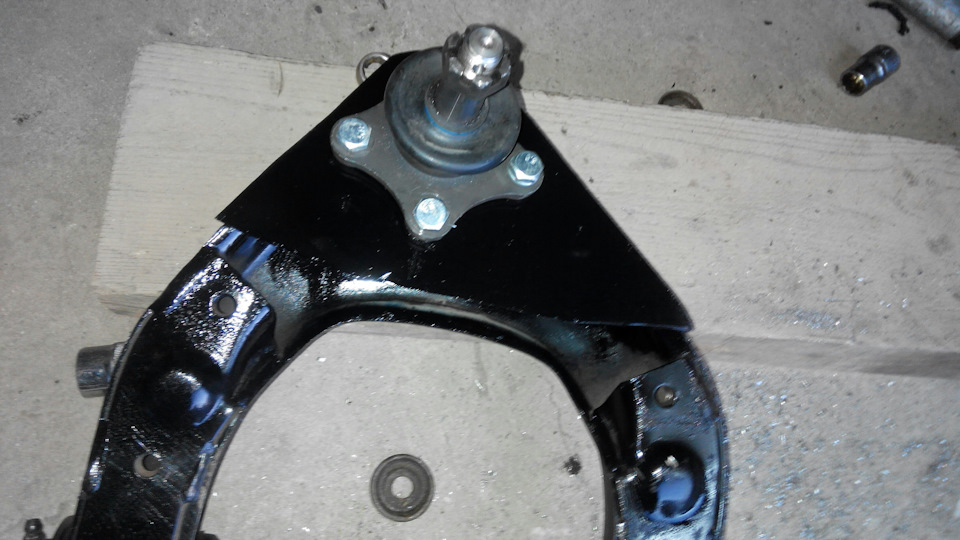 Подкрасить, закрепил шаровую к рычагу. — Hyundai Galloper