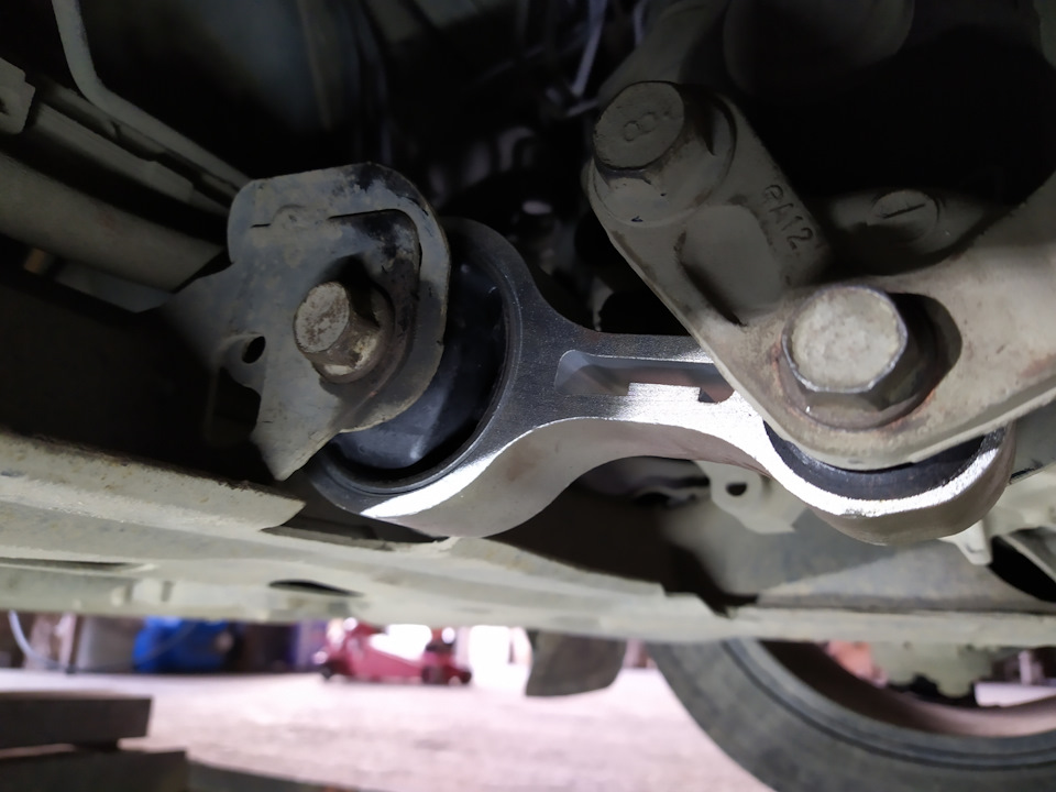 Лопнула подушка коробки на ходу и понеслась. — Mazda 6 (1G) GG, 1,8 л ...