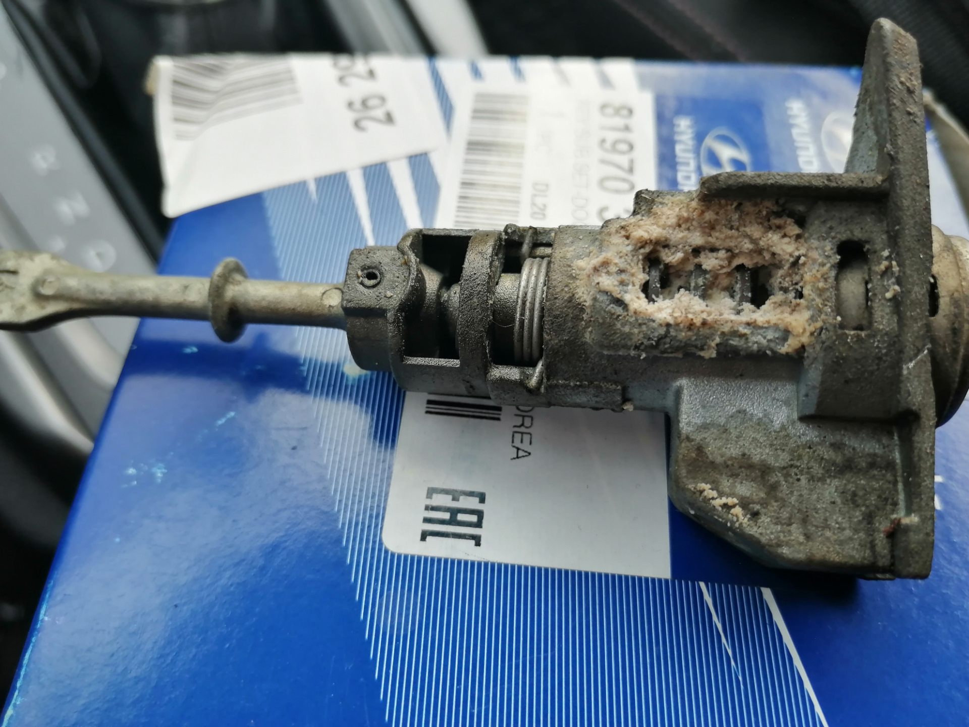 Замена личинки водительской двери. — Hyundai Elantra (5G), 1,6 л, 2015 ...