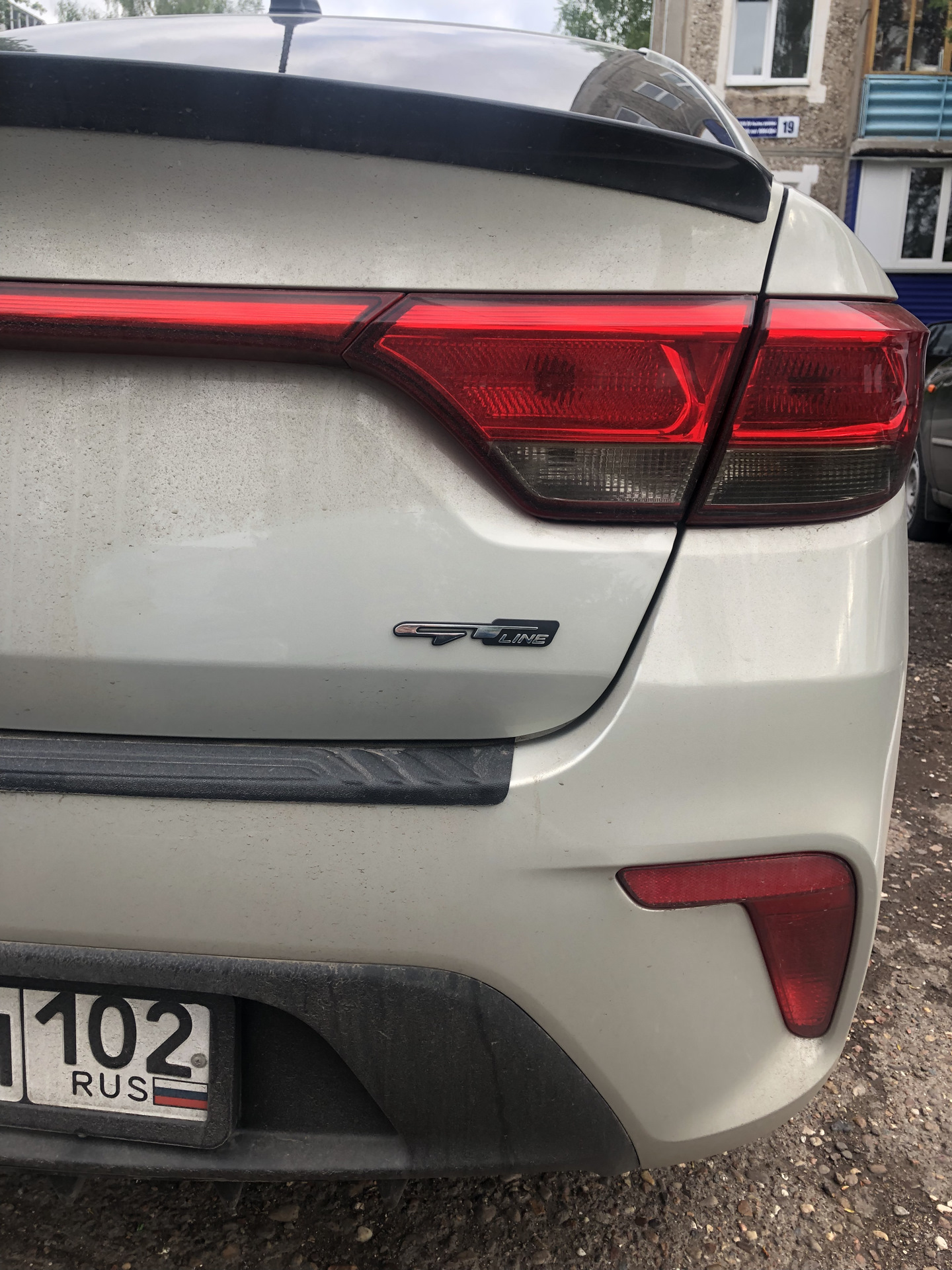 Как снять шильдик киа рио 3 Шильдик Gt Line - KIA Rio (4G), 1,4 л, 2018 года стайлинг DRIVE2