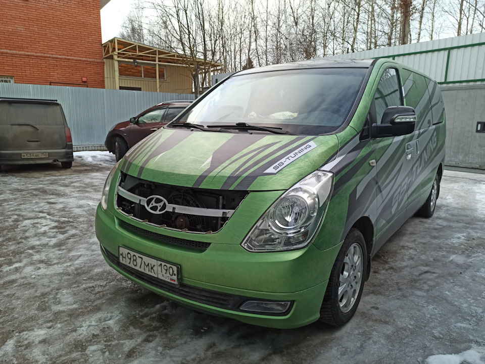 Hyundai Grand Starex винилография