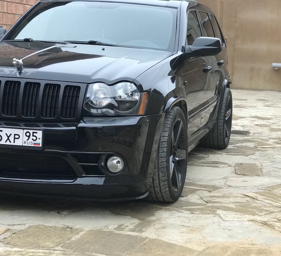 Jeep Grand Cherokee матовый черный СРТ