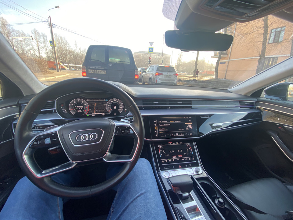 Фото салона — Audi A8 (D5), 3 л, 2018 года | фотография | DRIVE2