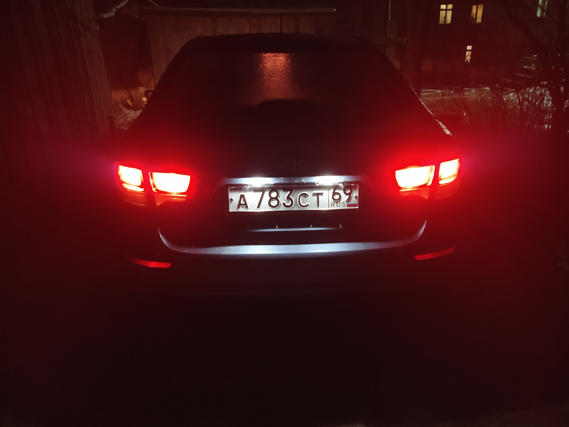 20. Светодиоды philips в габариты и подсветку номера. — KIA Rio (3G), 1 ...