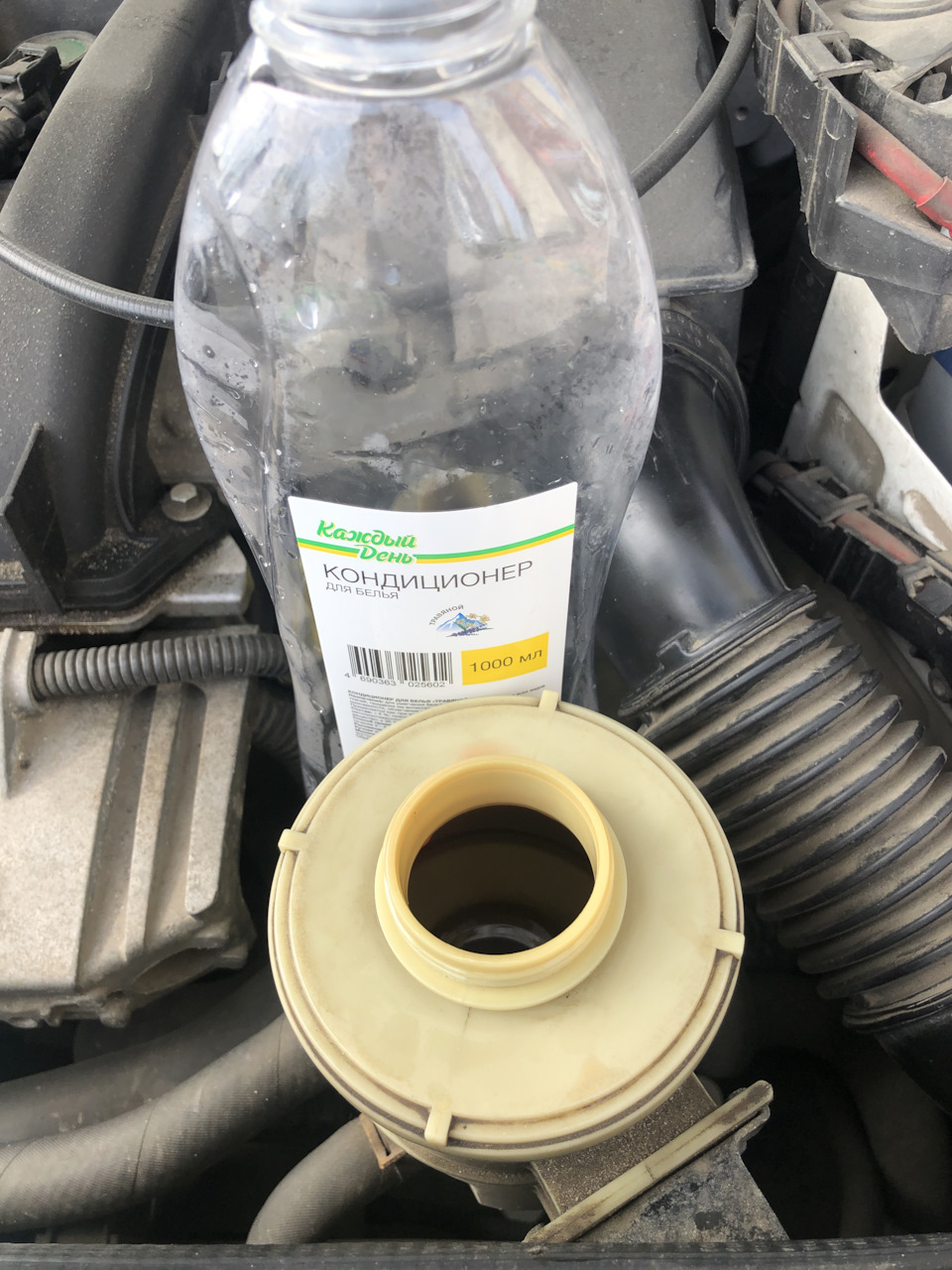 Замена жидкости ГУРа — Nissan Almera V (G11/15), 1,6 л, 2014 года ...