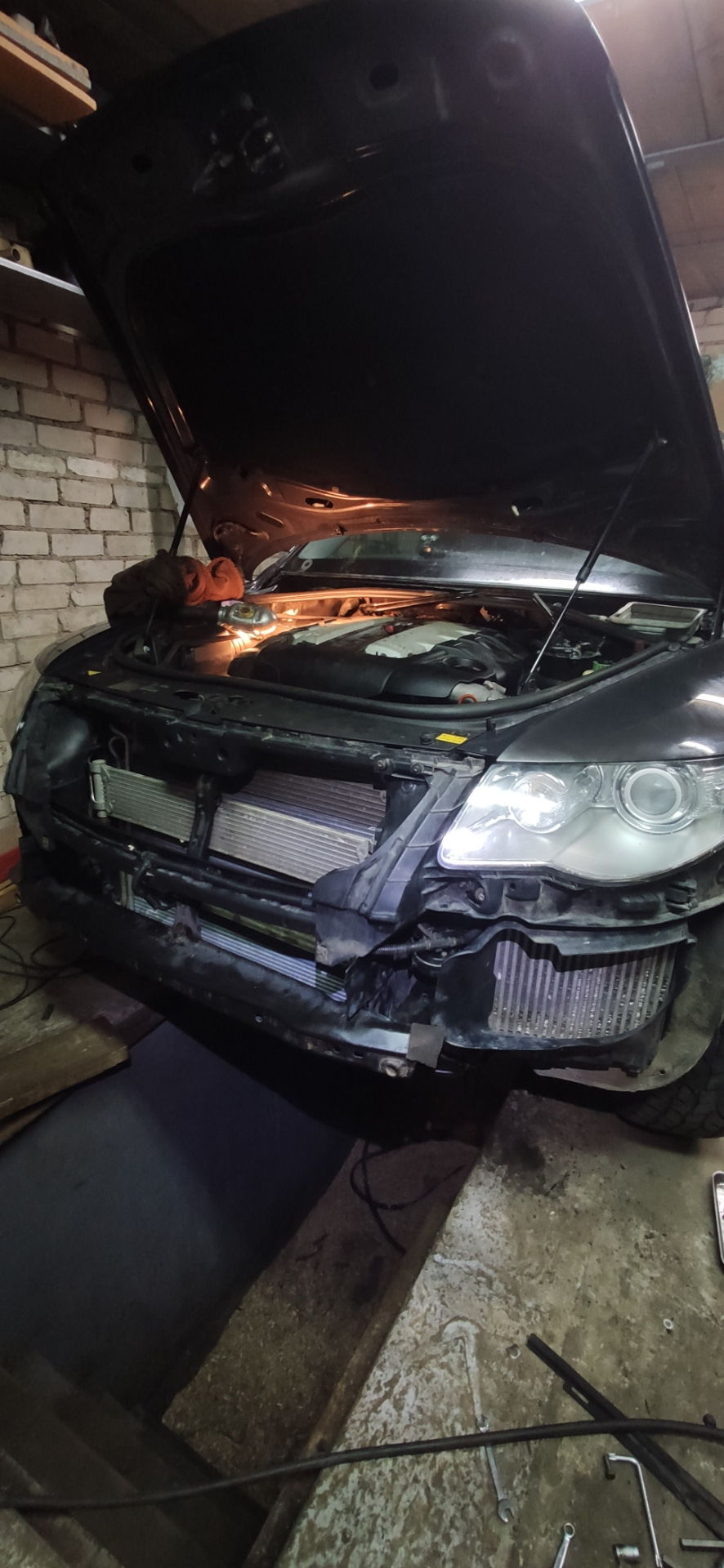 Фото в бортжурнале Volkswagen Touareg (1G)