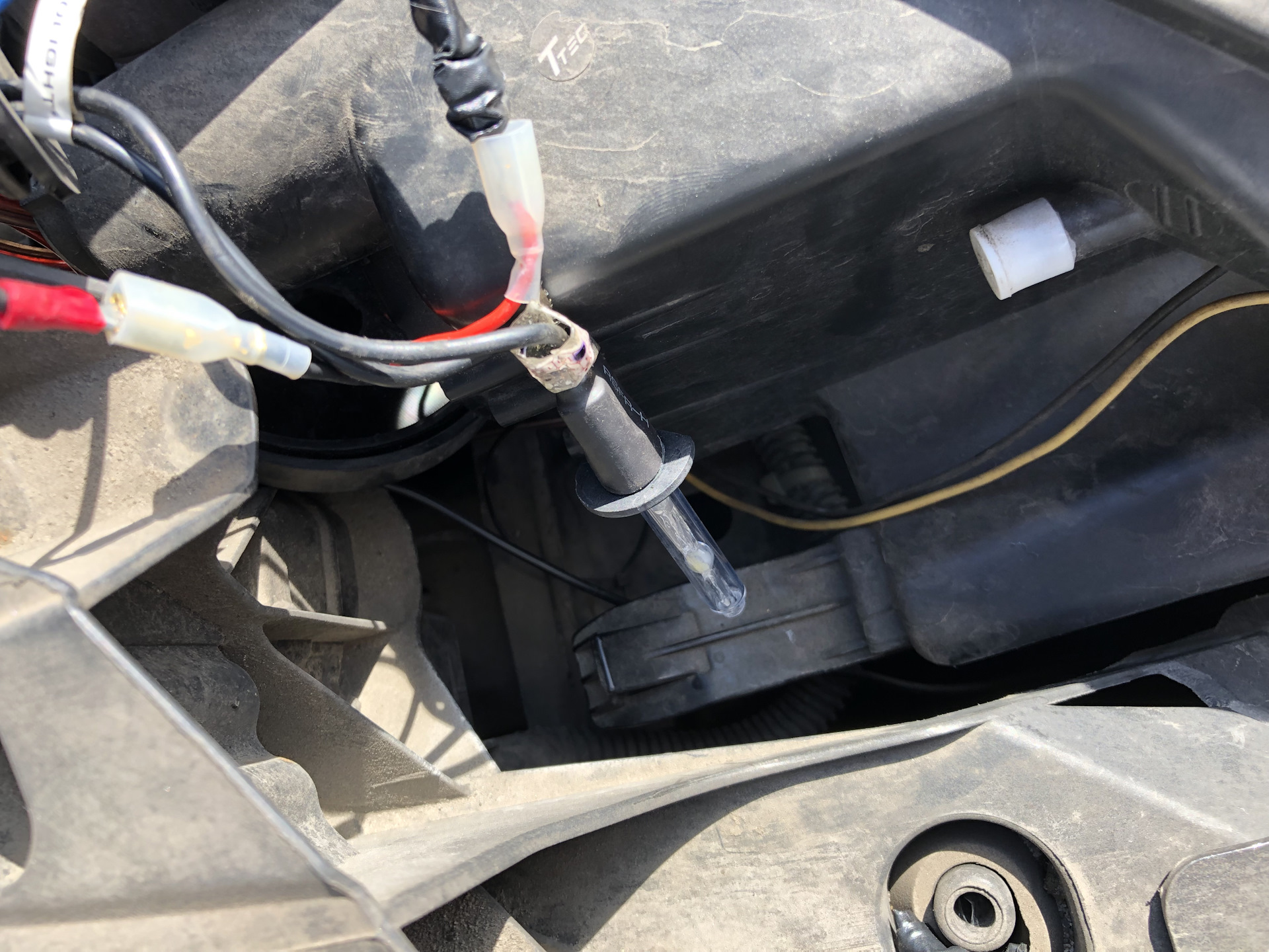 Фары иногда пропадает масса? — Ford Focus II Hatchback, 1,6 л, 2007 ...