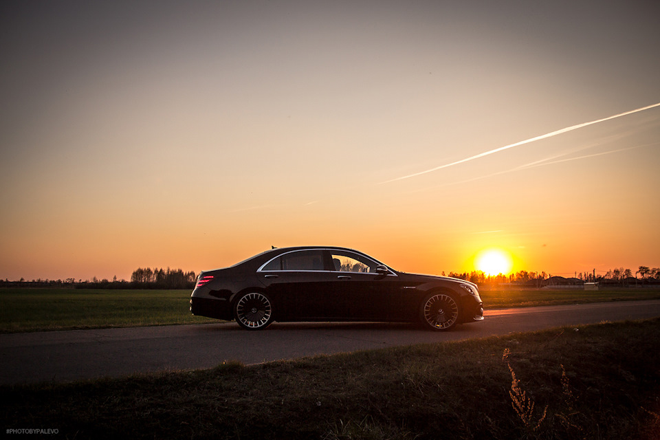 Mercedes w205 Black закат