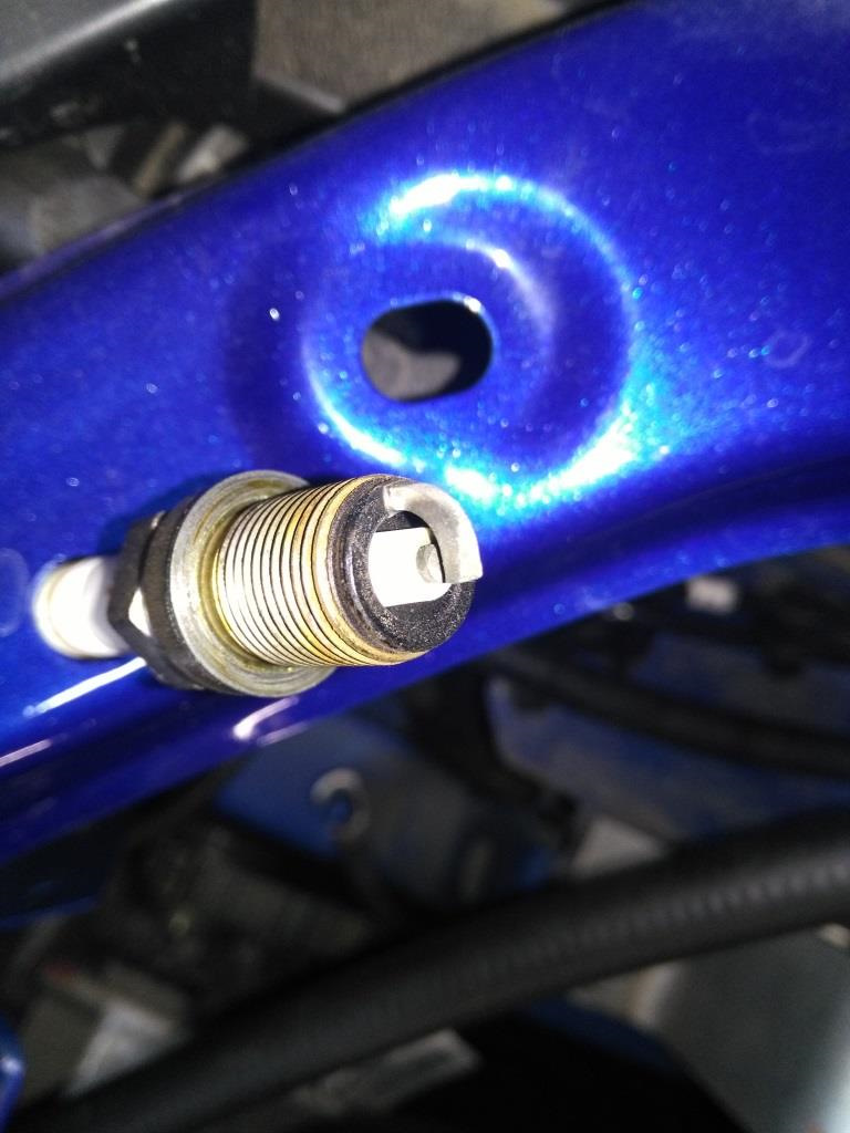 Нагар на поршнях и странные точки. — Lada Vesta, 1,6 л, 2020 года ...