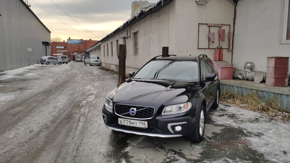 Пропадает питание, сломались часы, Volvo on call требует ремонта ...