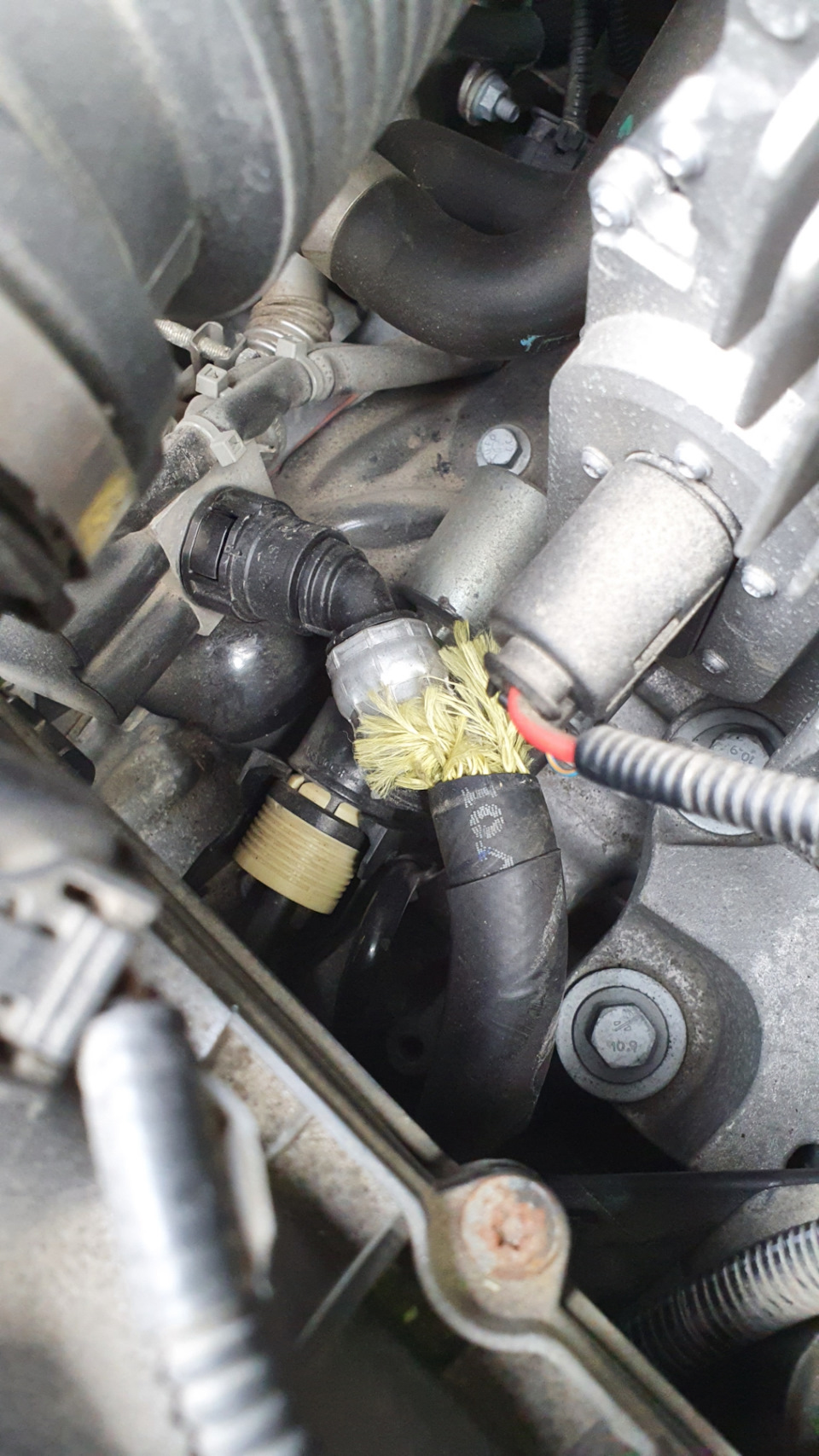 Лопнул патрубок системы Power pulse — Volvo XC90 (2G), 2 л, 2017 года ...