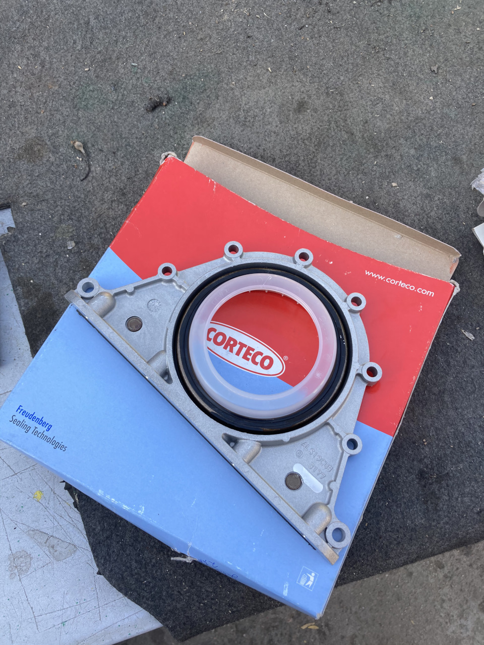 Сальник коренной — BMW X5 (E53), 4,4 л, 2004 года | визит на сервис ...