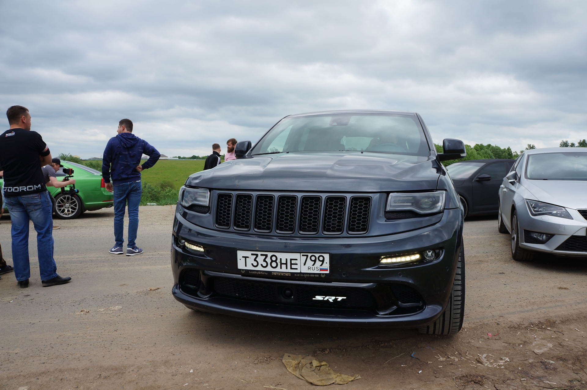 Jeep srt wk2 карбон салона