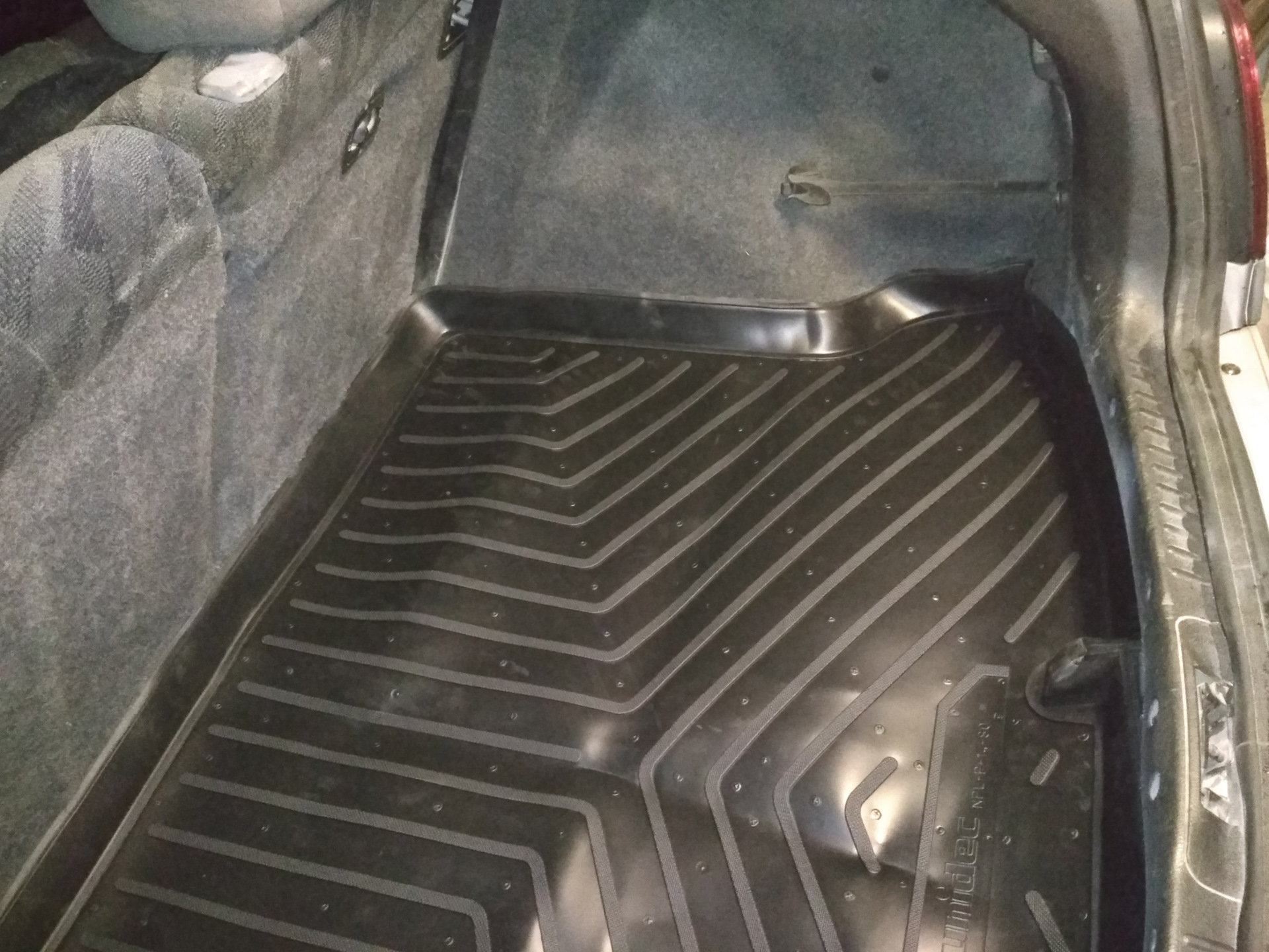 Полиуретановый коврик — Citroen Xsara, 2 л, 1999 года | аксессуары | DRIVE2