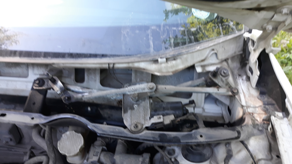 #8. Замена трапеции дворников. — Hyundai ix35, 2 л, 2012 года | своими ...