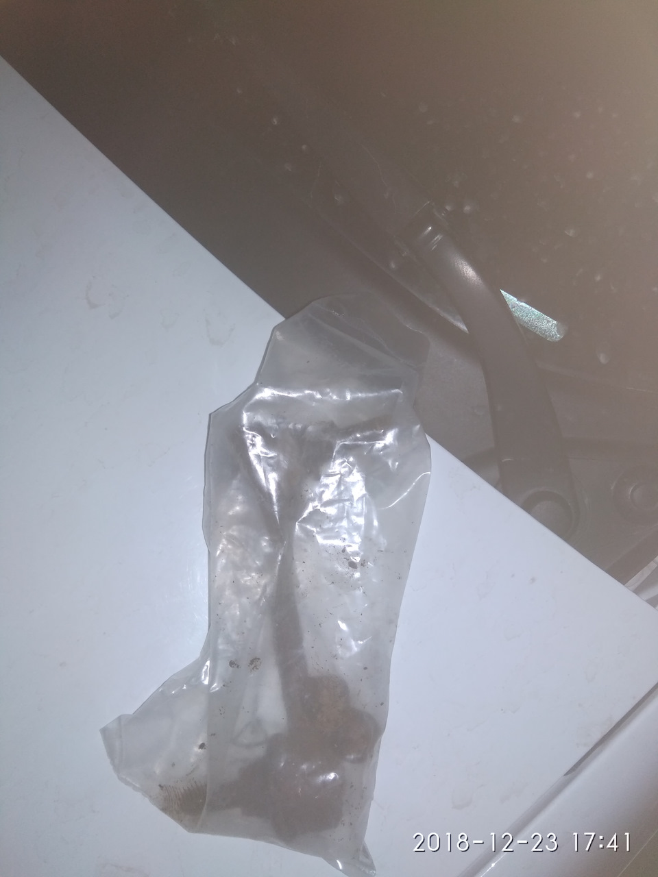 Замена солдатика задок — Audi A8 (D2), 2,5 л, 1998 года | своими руками ...